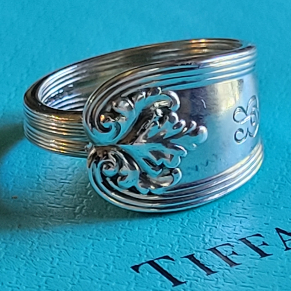 1895 Tiffany & Company Colonial Ivy Spoon Ring in Sterling Silver #40